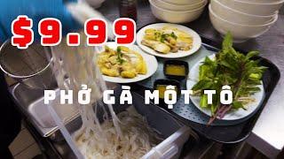 Nghe Tận Tai, Thấy Tận Mắt Cách Nồi Phở Gà Được Nấu Ở AA FOOD TO GO & RESTAURANT.