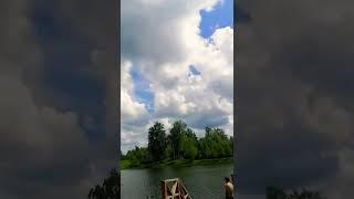 А у реки, гуляют девки, гуляют мужики️️