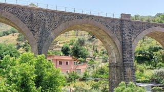 A farmstay B&B in Sicily, Italy. Hosted by American expats in Sicily near Taormina