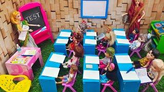 Classroom வெளில வச்சி test எழுத போறோம்/Barbie show tamil