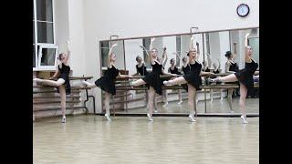 Урок на музыку Моцарта. Выпуск 2017. Часть1."Счастливое детство"-Харьков