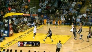 Curry & Ellis connect for alley-oop!