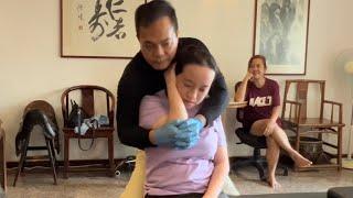 Andy Mak fixing neck pain , shoulder pain , lower back misalignment, heel spur