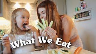 WHAT WE EAT IN A DAY: SINGLE MOM AND TODDLER (VEGAN)