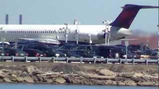 DCA Plane Spotting: Delta MD 90-30