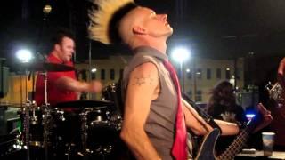 The Crazy Ivans - Geek - OFFICIAL VIDEO