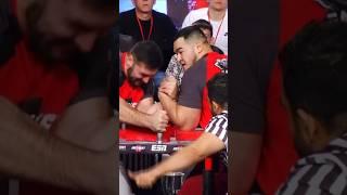 Казахский терминатор Алижан Муратов против Евгения Прудника#shortvideo #armwrestling #армрестлинг