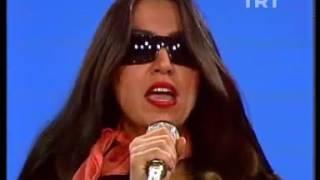 Seyyal Taner- First Thug Life music video ever ! (Naciye-1981)