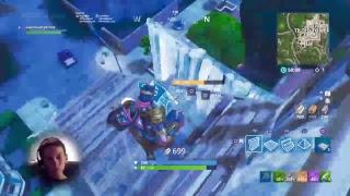 Fortnite gameplay playing solos