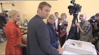 Polls open in Moscow mayoral elections