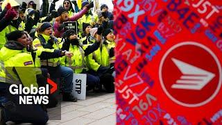 Canada Post strike: Union files complaint after some employees receive layoff notice