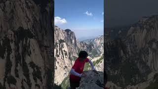 这是华山哪里？你知道吗 #华山 #华山西峰索道 华山西峰大索道（太华索道）