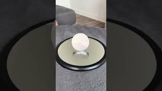 The miracle spinning disc. How does this work? Tell me