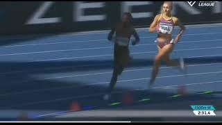 1500m World record Faith Kipyegon breaks her own record.