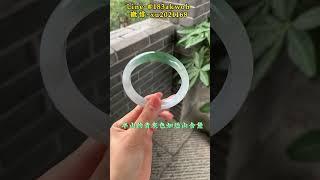 不同的人能戴出不同韵味的一定是半山水 #珠寶 #翡翠 #翡翠手鐲 #熱門 #古玉收藏 #翡翠原石