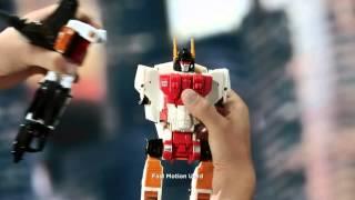 TRANSFORMERS COMBINER WARS DEFENSOR