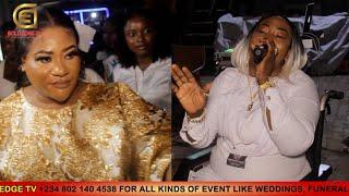 Watch a woman on a wheelchair who sings like Yinka Ayefele surprise Nkechi Blessing.