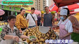 Shandong, China, street food, grand market, egg pancakes are delicious/4k