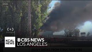 Large fire engulfs vacant commercial building in Panorama City