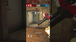 vigil smg is OP #rainbowsixsiege #pixeluppercut  #r6 #r6siege #rainbow