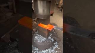 Immersive Forging | Crafting a Razor-Sharp Kitchen Knife from Scratch#shorts #knifeforging