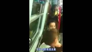 鬼佬火車上保衞香港，超純熟廣東話爆粗大戰野蠻大陸婆