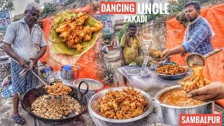 ଏଇଟା Dance କି | Sambalpur Famous Dancing Uncle | Unique ଅଟା ପକୁଡି ମାତ୍ର ₹10 | Street Food