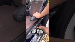남자는 이 차에서 실제로 잠을 잤어요