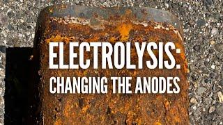 Electrolysis tank: Changing the Anodes