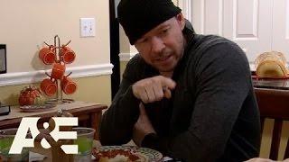 Wahlburgers: Jenny & Sauce Cooking Pasta Contest (Season 1, Episode 2) | A&E