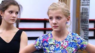 Dance Moms "ABBY AND GIANNA WANT TO KICK SOME GIRLS OUT OF TWILIGHT"(S2E20 Flashback)