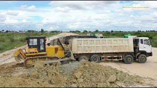 Difficult Dump Trucks working | Dump Trucks unloading dirt | Dump Trucks stuck in dirt