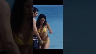 Mallika Sherawat hot bikini Scene. Never Seen #bollywood #mallika