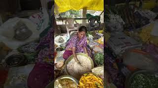 Amazing Style Making Ajika Kachha Chivda at Yavatmal #khanekashaukeen #shorts #reels #shortvideo