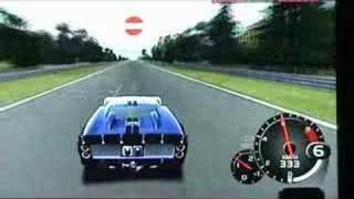 Ford GT40 1966 doing 412 km/h