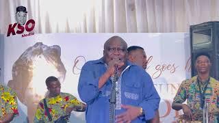 King Osupa with his refined classical style, as he performed at Ibadan big party