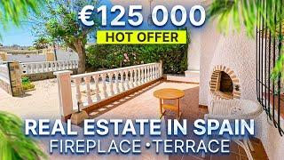 Hot offer! € 125 000 Property with a large terrace in a great location near the sea