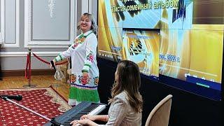 «Почтальонка», муз. В. Кульшетова, сл. В. Регеж-Горохова-Олеся Миронова и Агата Симора.