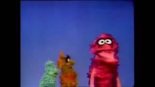 Classic Sesame Street - Three monsters Billy, Fenwick, and Pamela demonstrate big, bigger, biggest