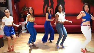 Mujeres Bailando Bachata - Women In Bachata