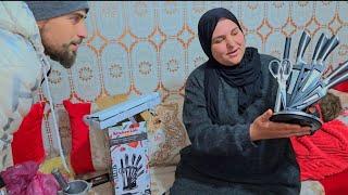 راضية بقات مصدومة مورا الفطور 
