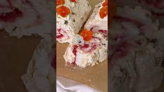 Меренговый рулет #виола #фиалки  #цветы #меренговыйрулет