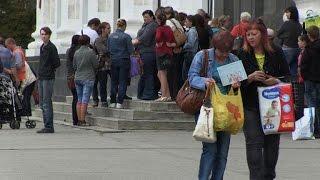 UN begins food aid to Ukraine's war-torn east