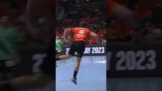This wrist move is just next level 🫣 #goals #handball #ehfel