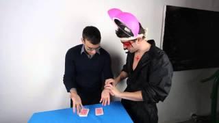 Manu Mago does awesome card tricks with the Voodoo Mouse part 1