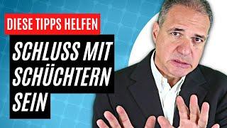 Schüchternheit bekämpfen:  Mit diesen Tipps ist Schluss damit!