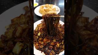 It was so spicy that I wrote a memorandum and ate jajangmyeon