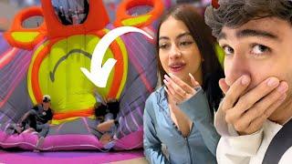 Dañamos un INFLABLE gigante  / Andylive / LauraSofiaDepende