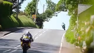 Unbelievable clip from Isle of Man TT 