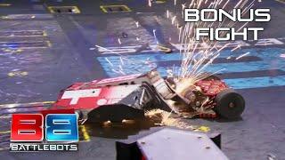 Death by 1000 Bites | BattleBots Top 32 Bonus Fight | Copperhead vs Lucky